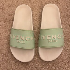 Givenchy pool slides